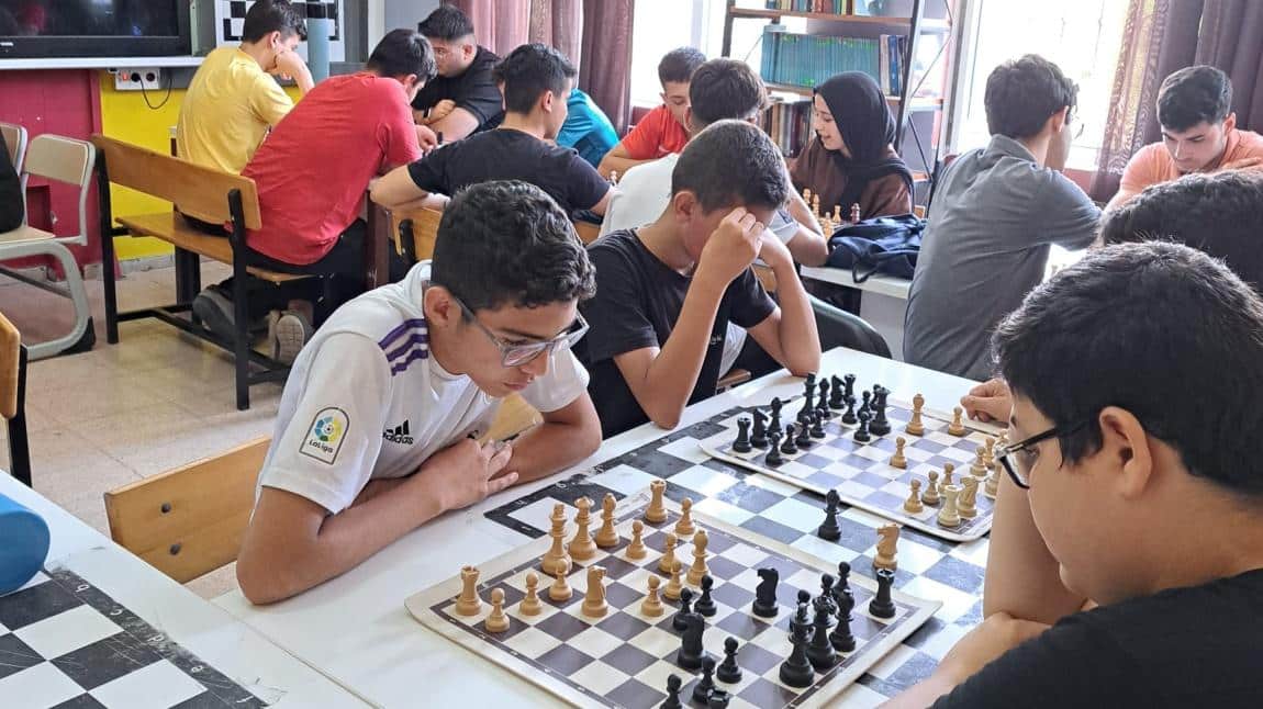 19 Mayıs Gençlik haftası kapsamında okulumuzda satranç turnuvası düzenlendi.